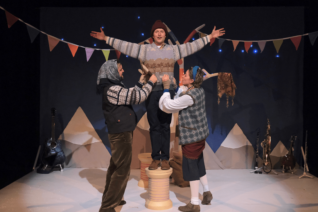 tutti-frutti-YTR-Boy-Who-Cried-Wolf-by-Mike-Kenny-Production-Photo-17-by-Brian-Slater