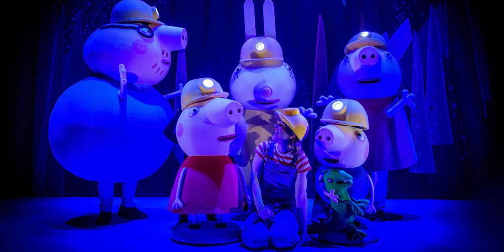 Daddy_Pig_Peppa_Pig_Miss_Rabbit_Lizzie_Burder_Daisy_George_Pig_Mummy_Pig_-_Peppa_Pig_s_Best_Day_Ever_-_Photos_by_Dan_Tsantilis_icry6p